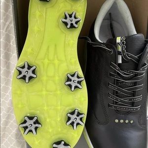 ❌❌SOLD❌❌Ecco Men Gold Cool